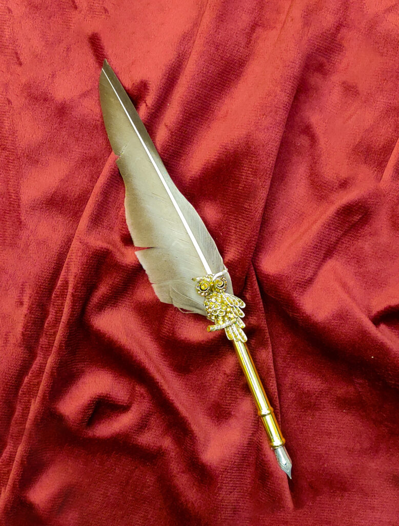 Metallic Owl Quill Feather Pen - Gold Dip Pen