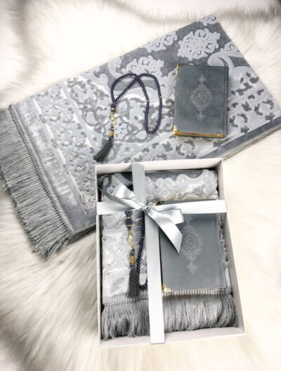 Luxury Islamic Anniversary Gift Set (Velvet Prayer Mat & Quran)