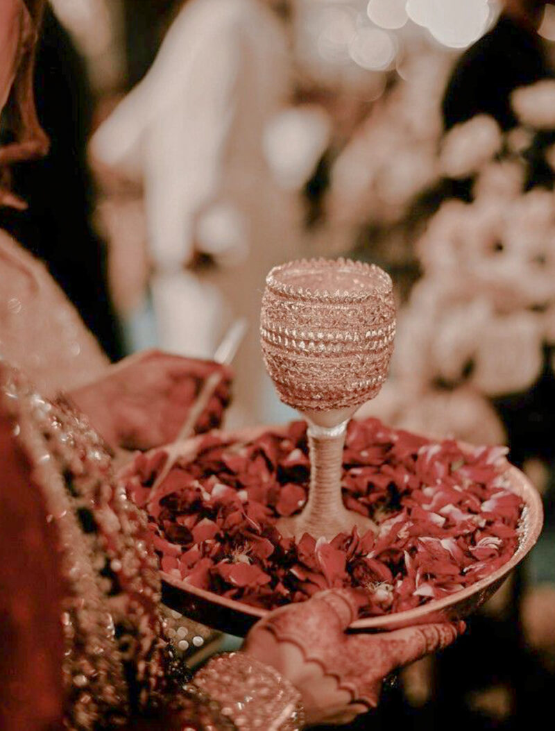 Glimmer Weave Doodh Pilai Glass