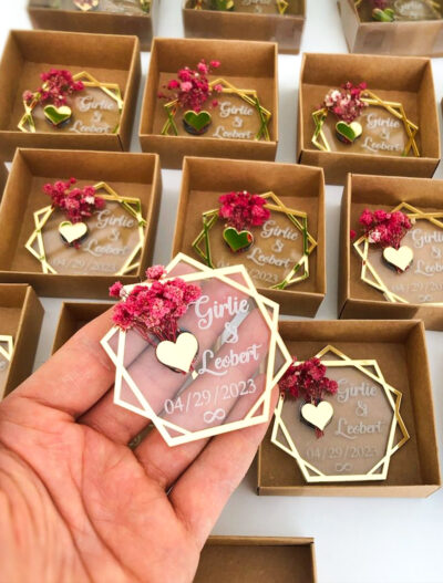 Luxury Acrylic Favor Box with Dried Flowers