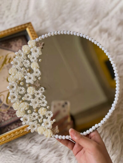 Floral & Butterfly Cascade Ring Tray (Ivory & Gold)